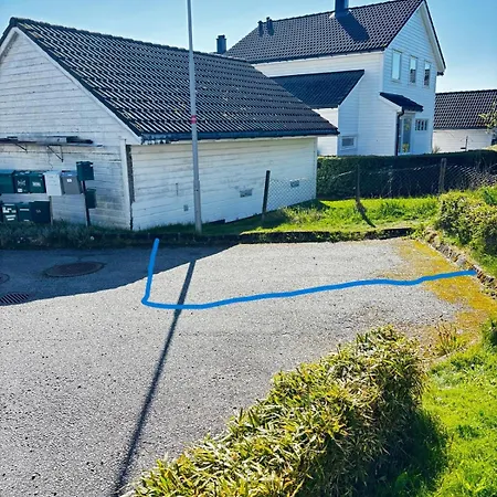 公寓 Modern Basement 1bhk Private Entry *