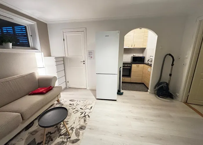 Apartament Modern Basement 1bhk Private Entry *