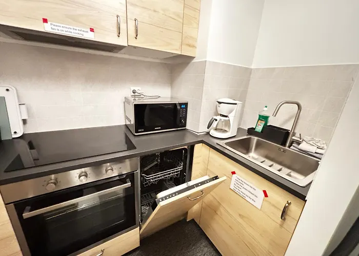 Modern Basement 1bhk Private Entry Leilighet Stavanger