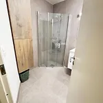 Modern Basement 1bhk Private Entry Stavanger